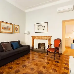 Exclusive A Few Steps From The Spanish Steps Apartment