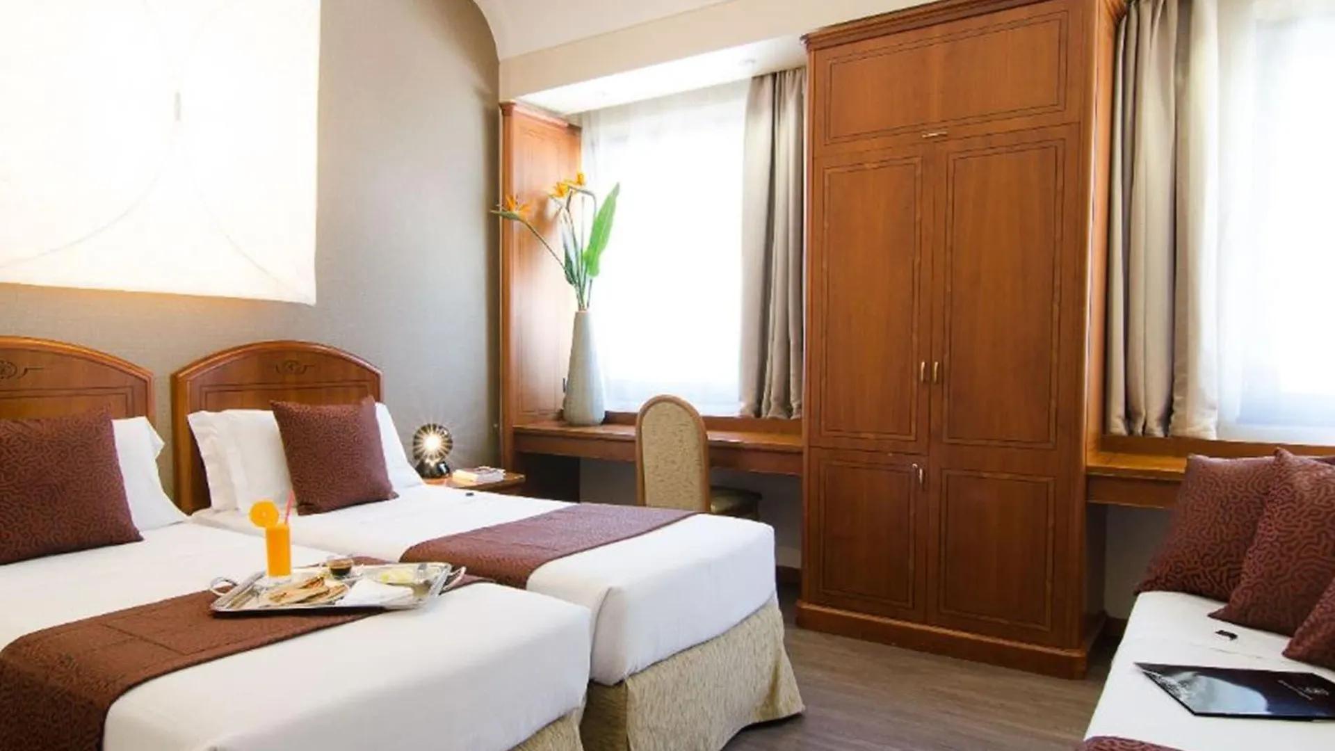 Hotel Dei Congressi Rome 4*,